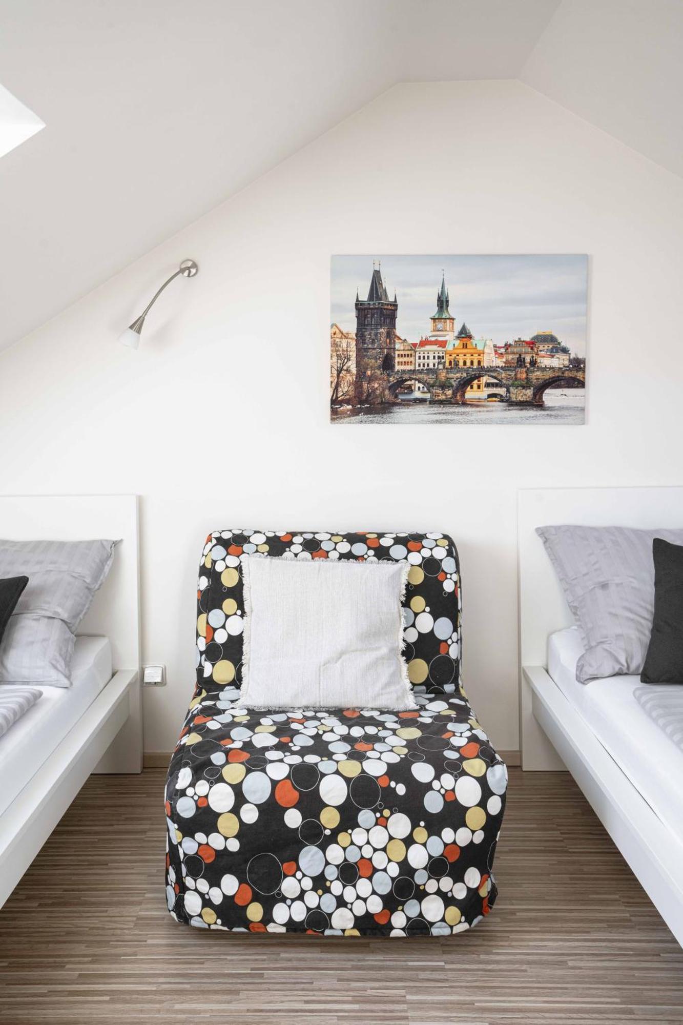150m² 4br Duplex Near Metro & Center Praga