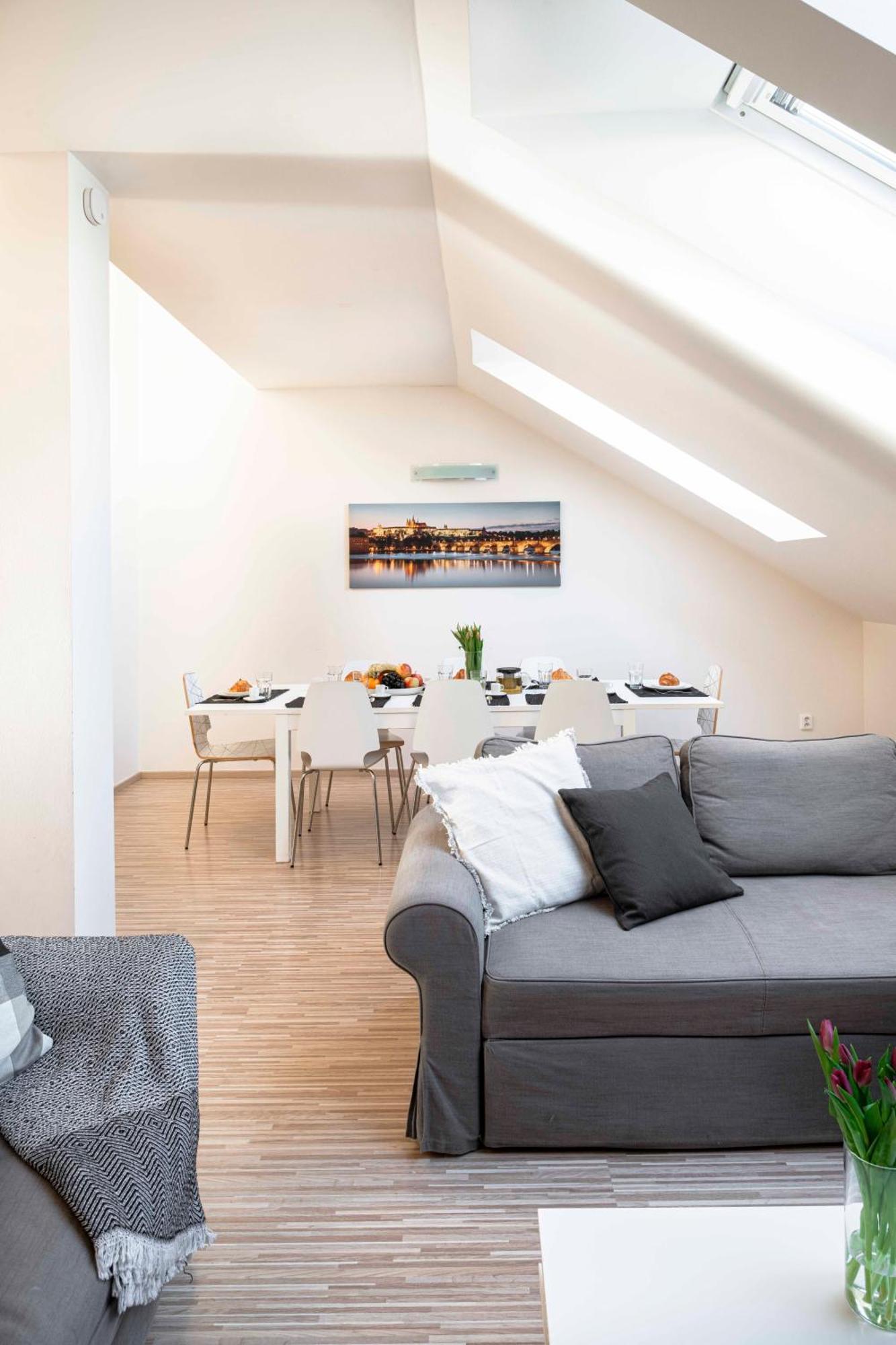 150m² 4br Duplex Near Metro & Center Praga