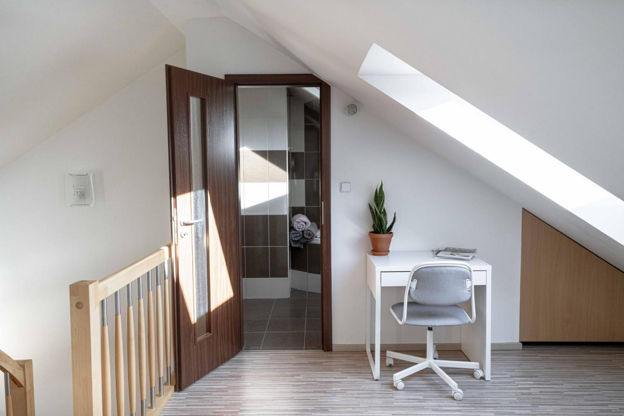 Appartamento 150m² 4br Duplex Near Metro & Center Praga
